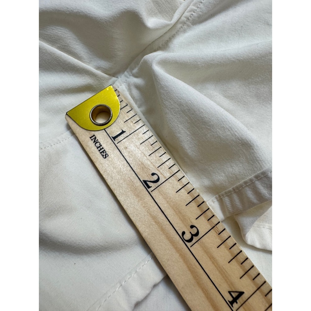 Athleta Womens XL Cream Tan Stripe Shorts Zipper Pockets Athletic - Picture 7 of 7